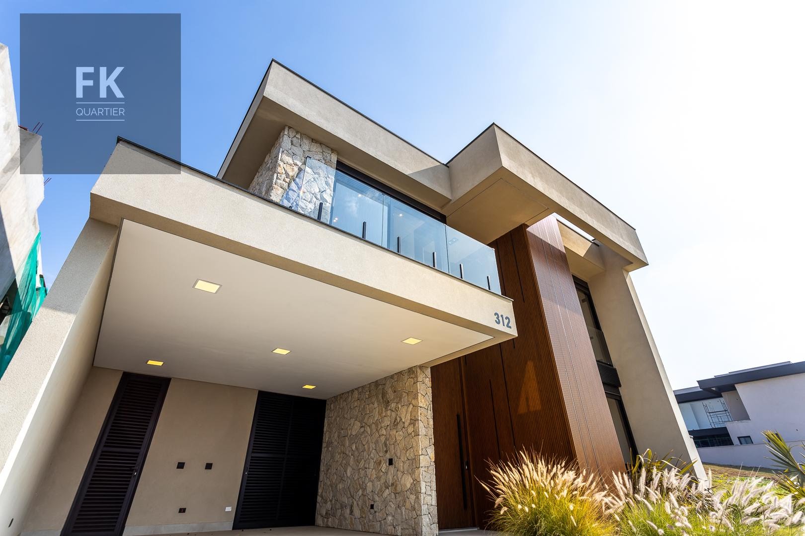 Casa à venda com 4 quartos, 4 suítes, 6 vagas e 440m² no Alphaville, Santana de Parnaíba (SP) — foto 2 de 30