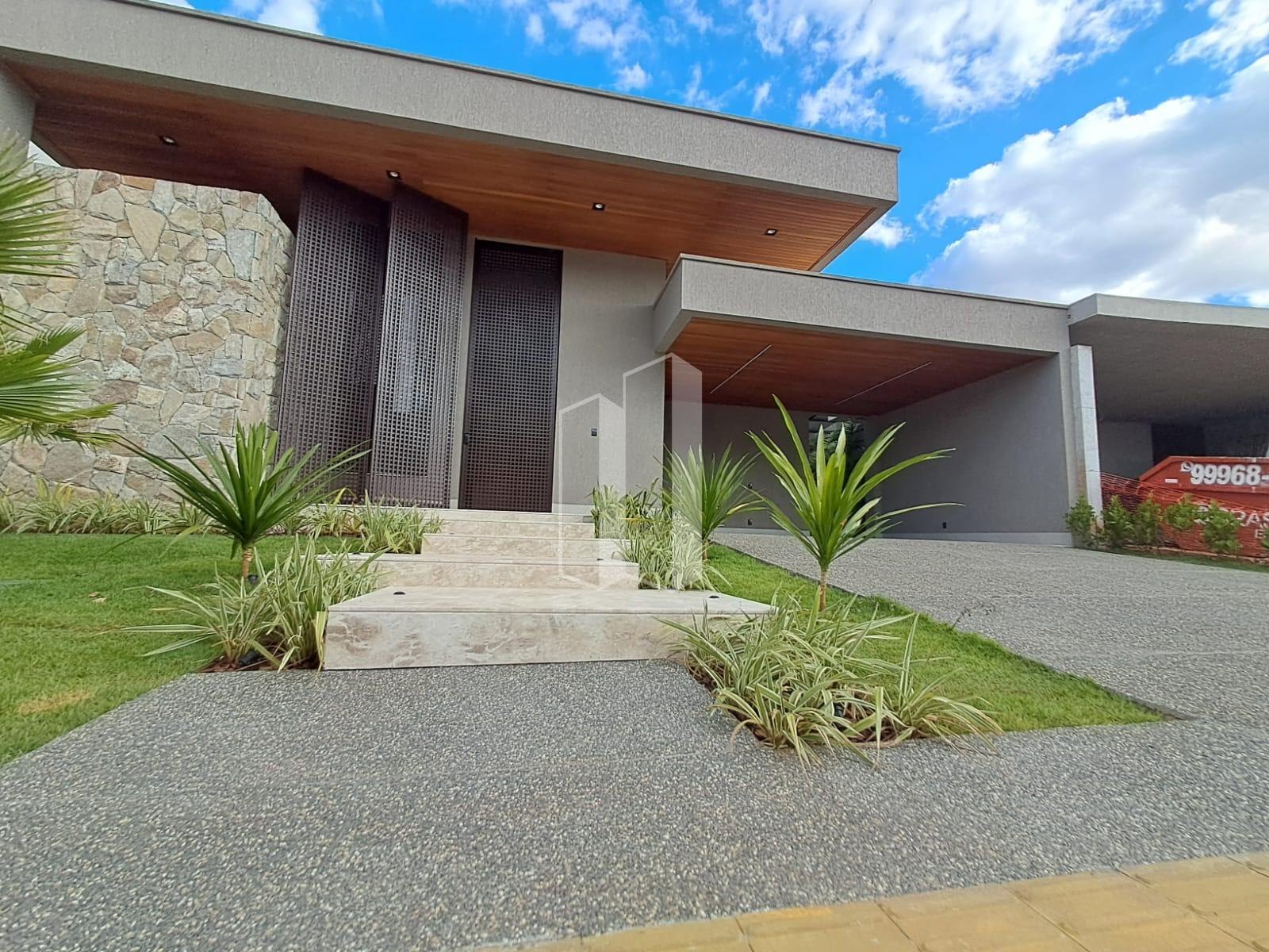 Casa à venda com 4 quartos, 4 suítes, 5 vagas e 336m² no Jardins Itália, Goiânia (GO) — foto 2 de 30