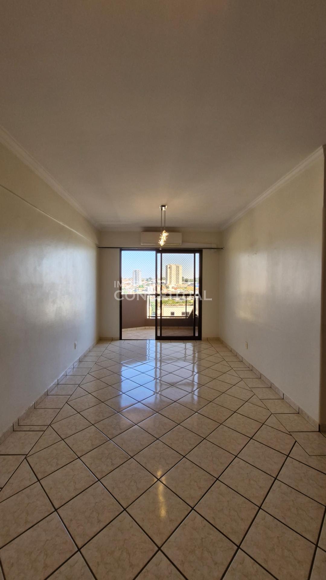 Sala - Sacada e Ar Condicionado