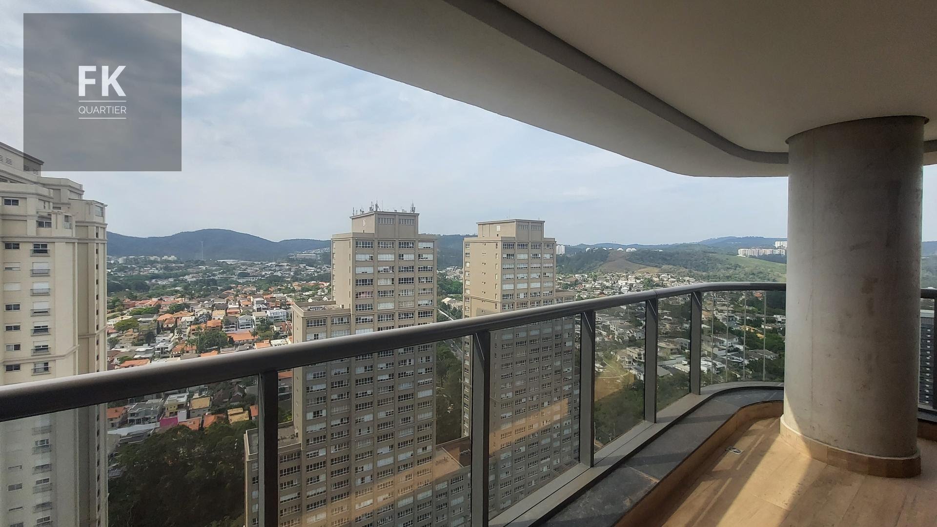 Apartamento à venda com 3 quartos, 5 banheiros, 4 vagas e 239m² no Alphaville, Barueri — foto principal