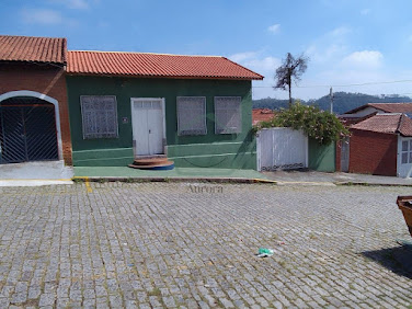 Casa à venda em Centro Alto, Ribeirão Pires | 4 dorms, 2 suítes