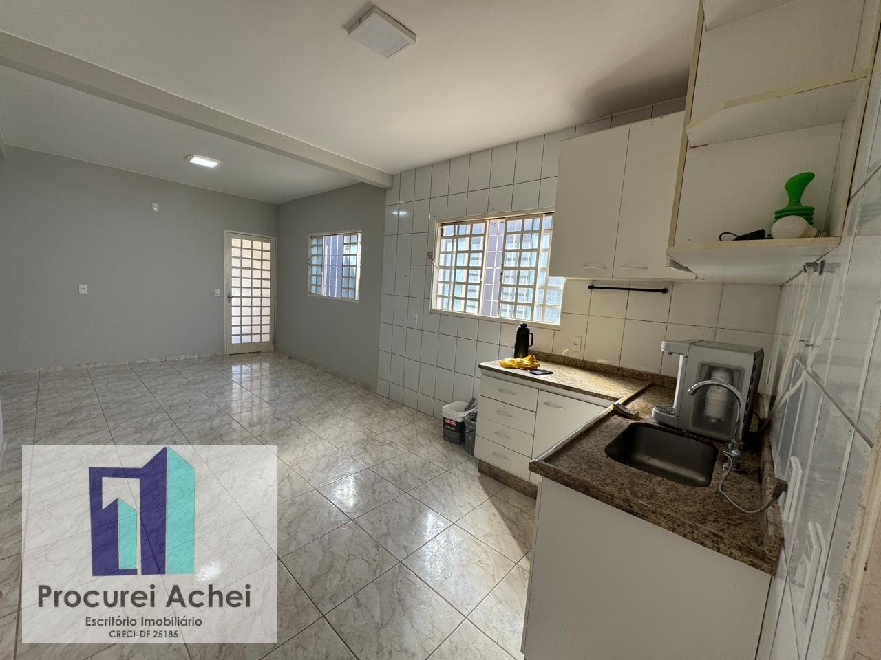 Casa à venda com 3 quartos, 1 suíte, 3 vagas e 200m² no Setor Residencial Leste (planaltina), Brasília (DF) — foto 8 de 14