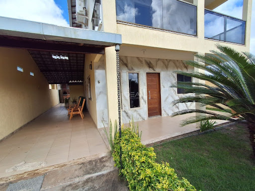 Casa dupolex de 4 quartos para venda no Condomínio Marisol na praia de Manguinhos - São Francisco, RJ