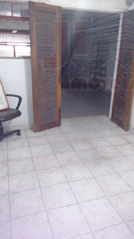 Garagem e Salão 1º Piso