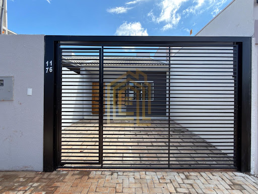 Casa à Venda no bairro Siena - Cascavel, 2 Quartos, 60m², R$340mil