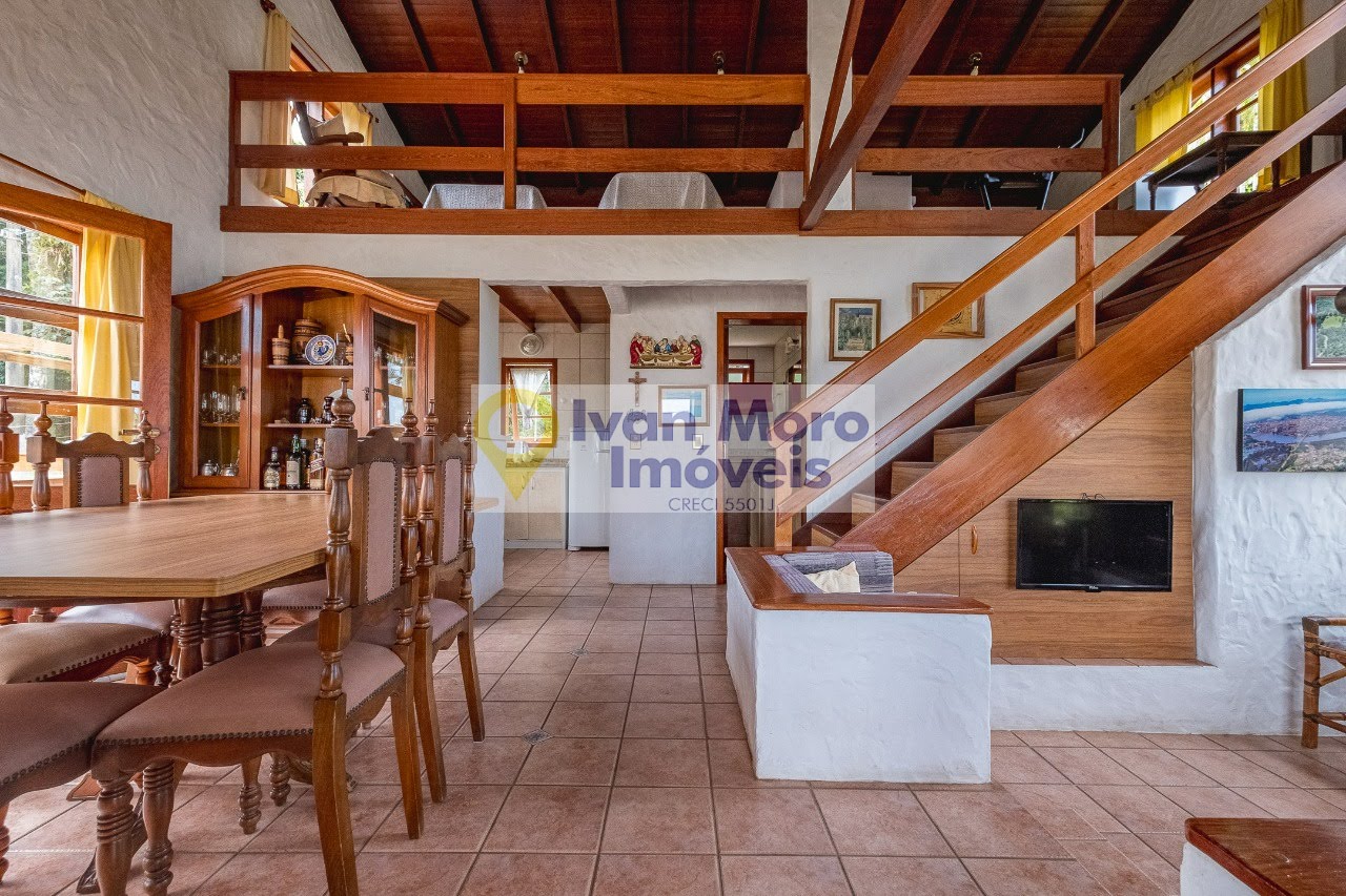 Casa à venda com 5 quartos, 2 suítes, 4 vagas e 465m² no Cachoeira do Bom Jesus, Florianópolis (SC) — foto 12 de 30