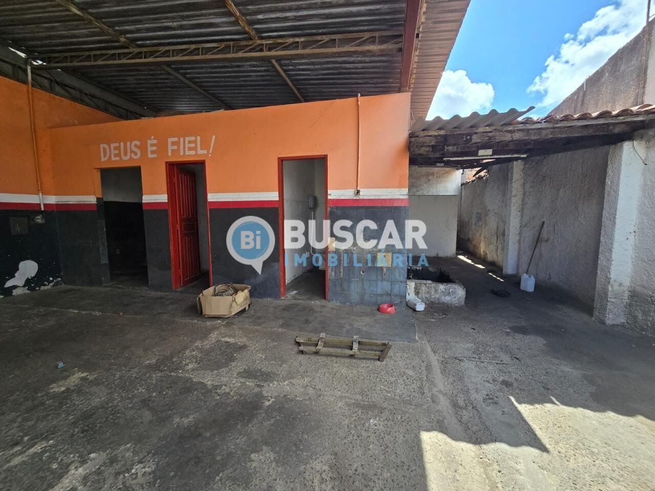 Comercial à venda com 3 banheiros, 10 vagas e 300m² no Parque Ipê, Feira de Santana (BA) — foto 3 de 14