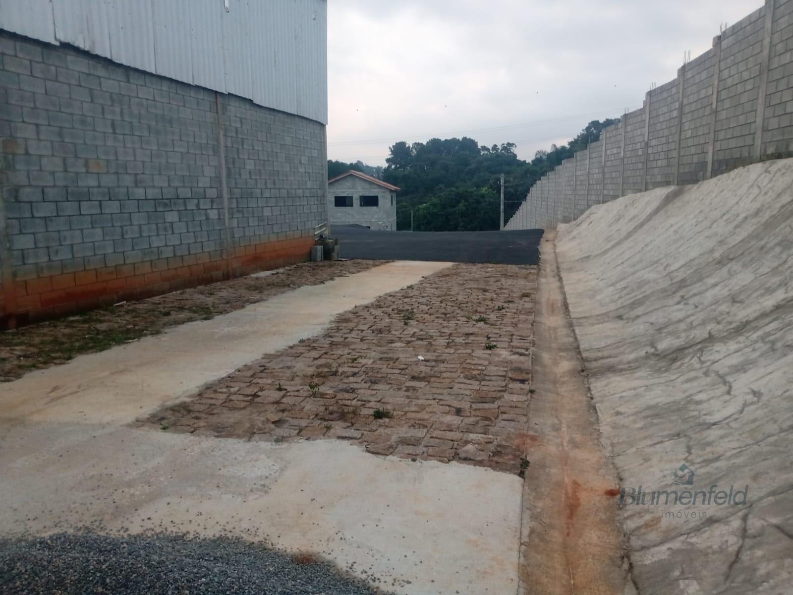 Comercial para alugar com 300m² no Veraneio Maracanã, Itaquaquecetuba (SP) — foto 12 de 29