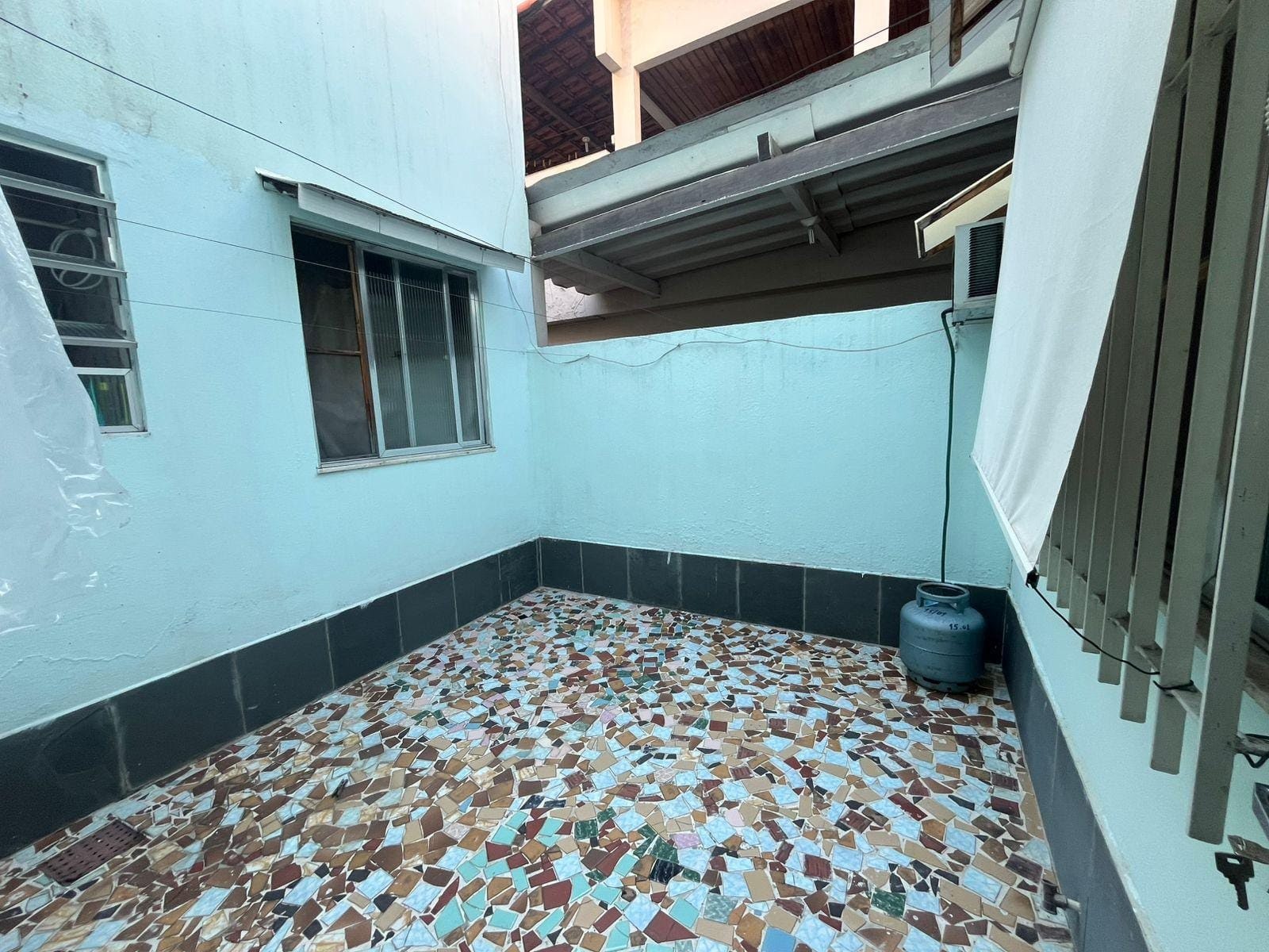 Casa à venda com 2 quartos, 2 banheiros, 4 vagas e 112m² no Irajá, Rio de Janeiro (RJ) — foto 13 de 15