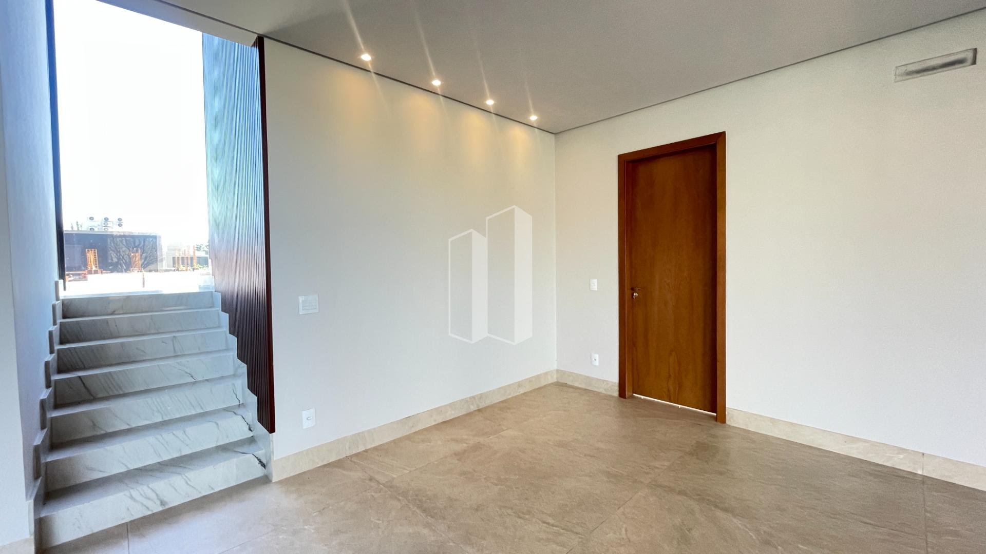 Casa à venda com 4 quartos, 4 suítes, 4 vagas e 369m² no Jardins França, Goiânia (GO) — foto 18 de 30