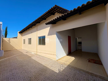 Casa em Loteamento Copacabana  -  Catalão