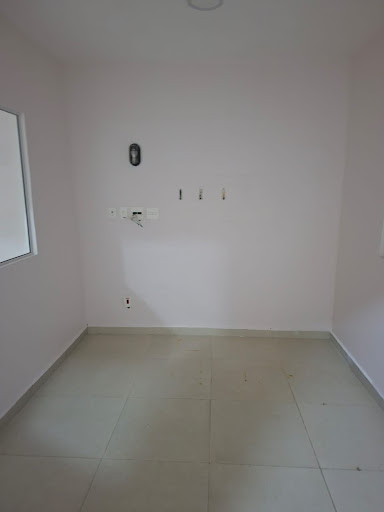 Casa Comercial em Centro  -  Macaé