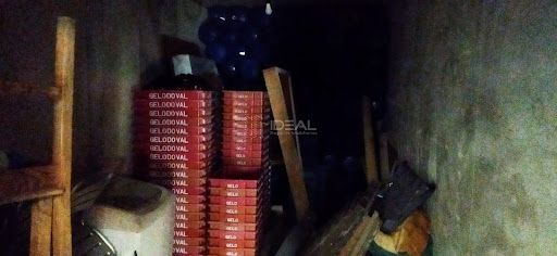 Fábrica de Gelo Porteira Fechada