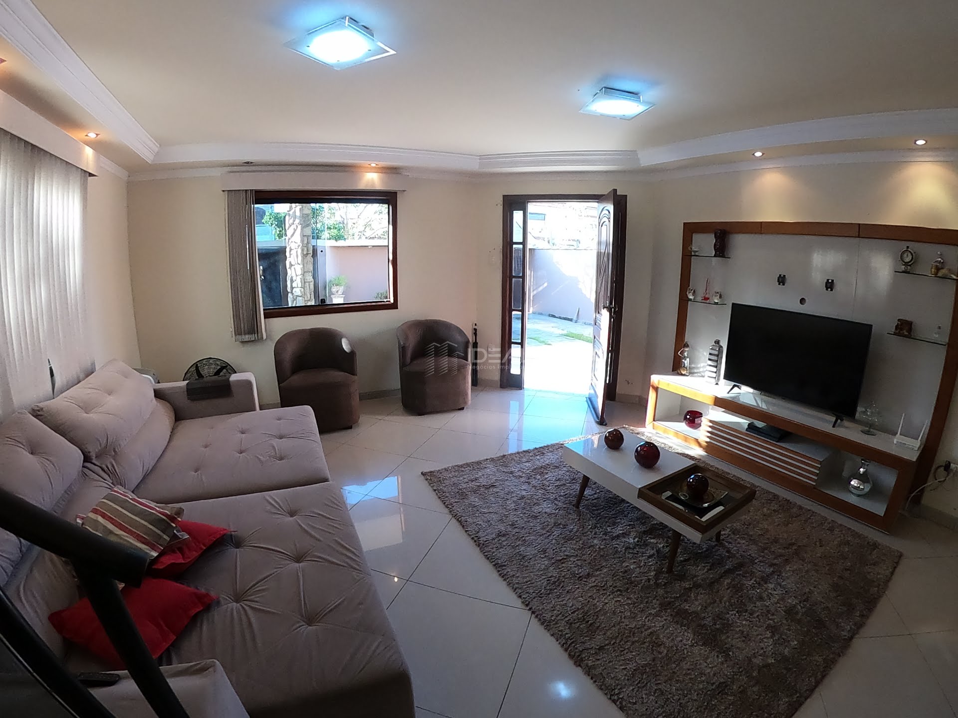 Casa duplex de 3 quartos para venda no Jardim das Acácias - Campos dos Goytacazes, RJ