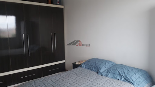 QUARTO CASAL