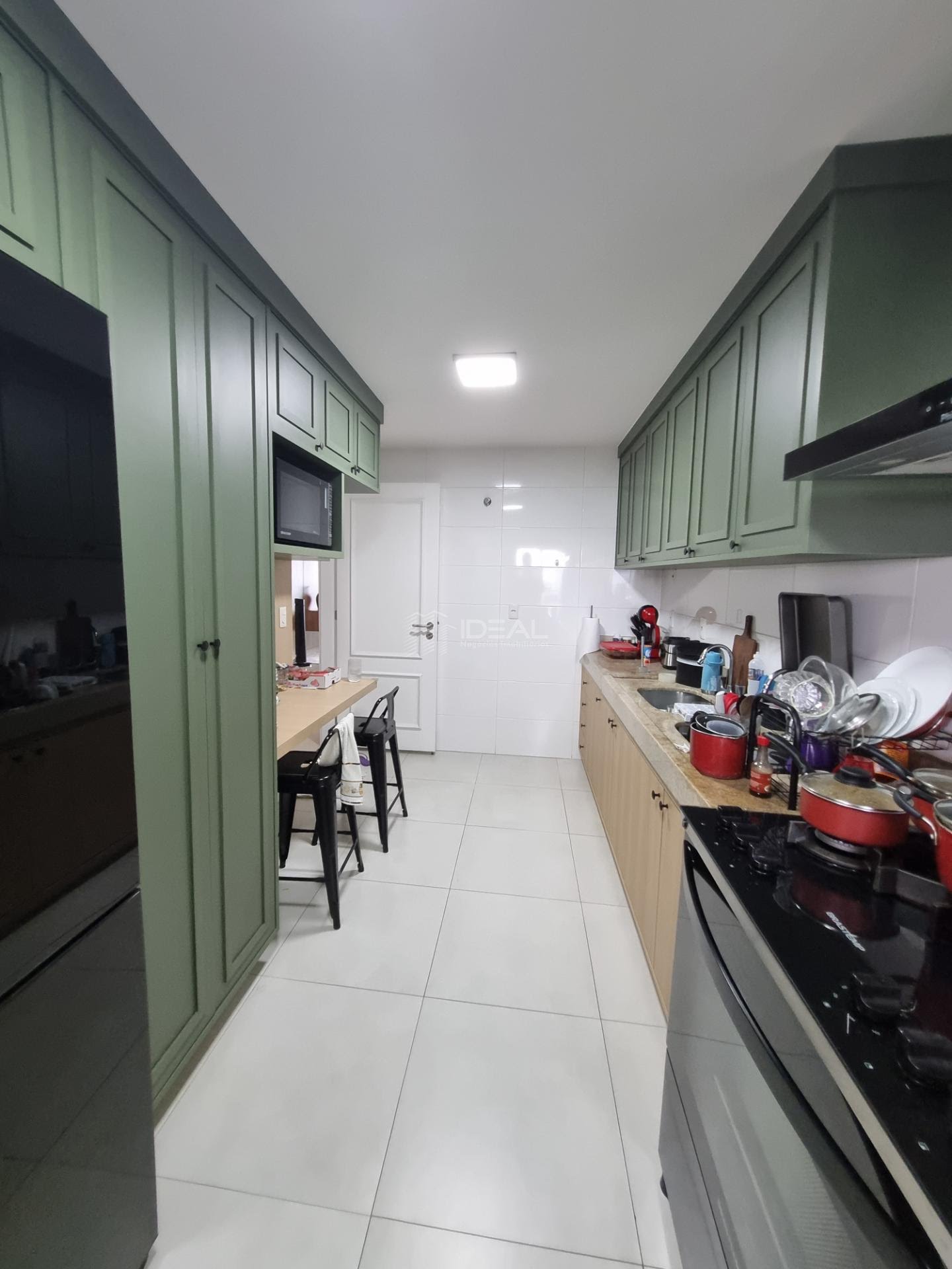 Apartamento à venda com 4 quartos, 3 suítes, 3 vagas e 160m² no Jardim Maria de Queiroz, Campos dos Goytacazes (RJ) — foto 15 de 30
