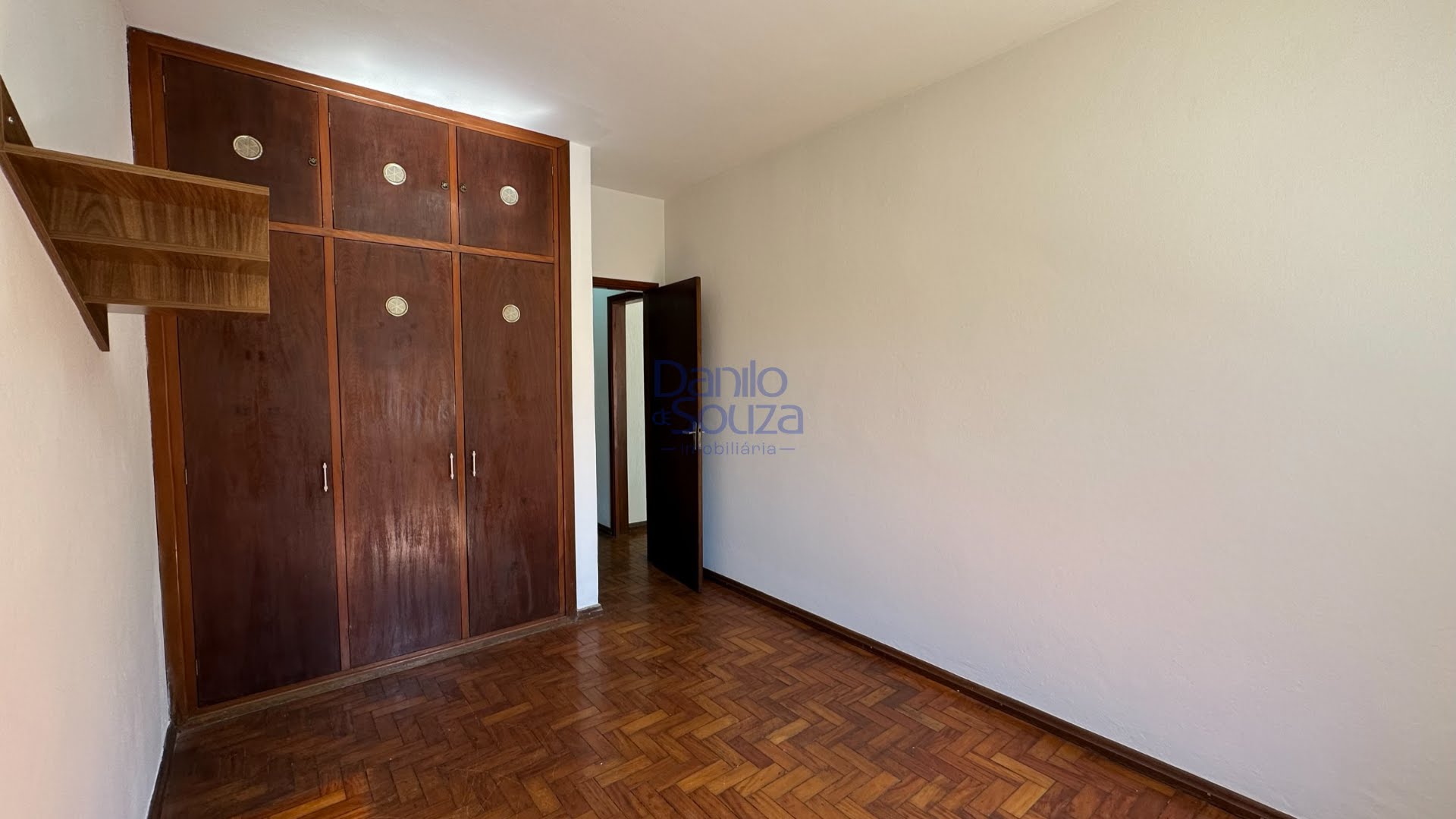 Casa à venda com 3 quartos, 1 suíte, 4 vagas e 300m² no Alvorada, Araxá (MG) — foto 24 de 25