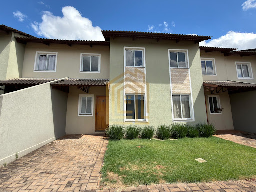 Sobrado à Venda no bairro Floresta, Cascavel | 2 Dorms, 64m²