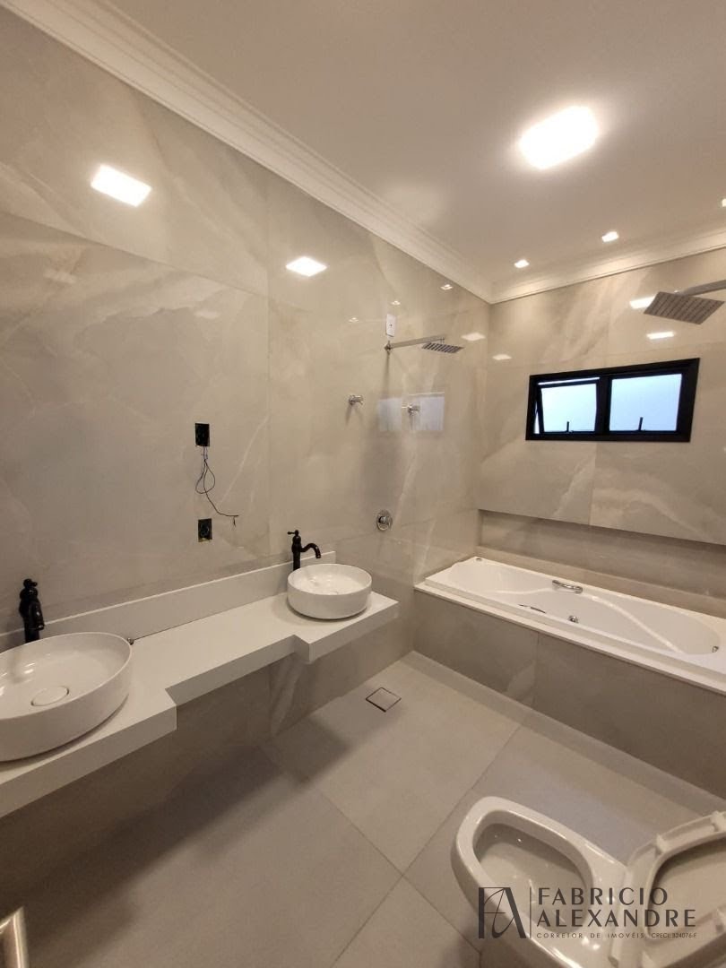 Casa à venda com 3 quartos, 3 suítes e 175m² no Residencial Maria Júlia, São José do Rio Preto (SP) — foto 3 de 20