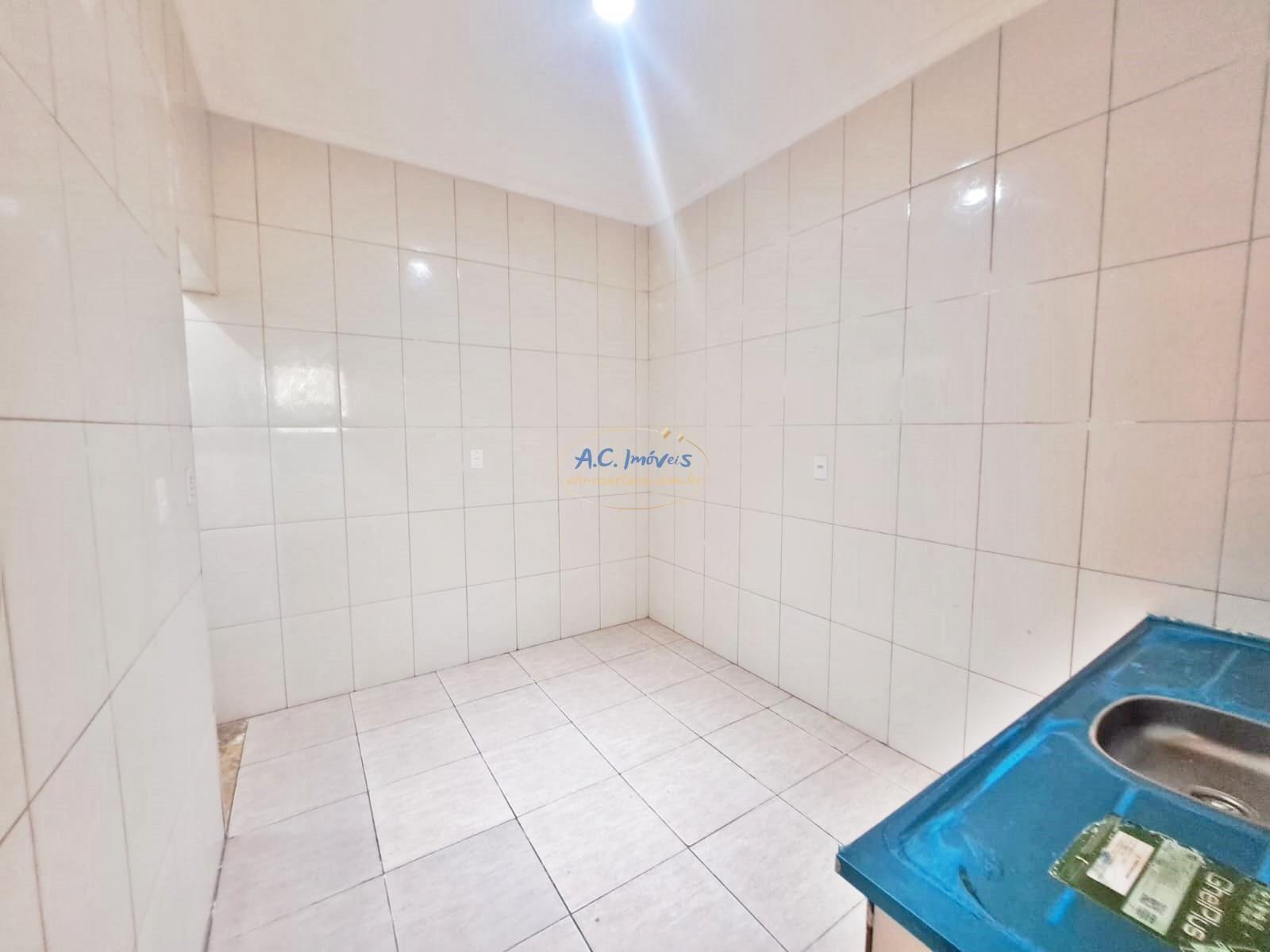 Casa à venda com 2 quartos, 1 banheiro, 3 vagas e 52m² no Aviação, Praia Grande (SP) — foto 16 de 21