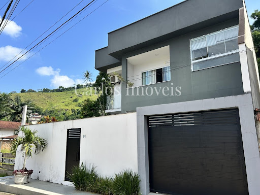Casa para Venda em Angra dos Reis / RJ no bairro Ponta do Sapê