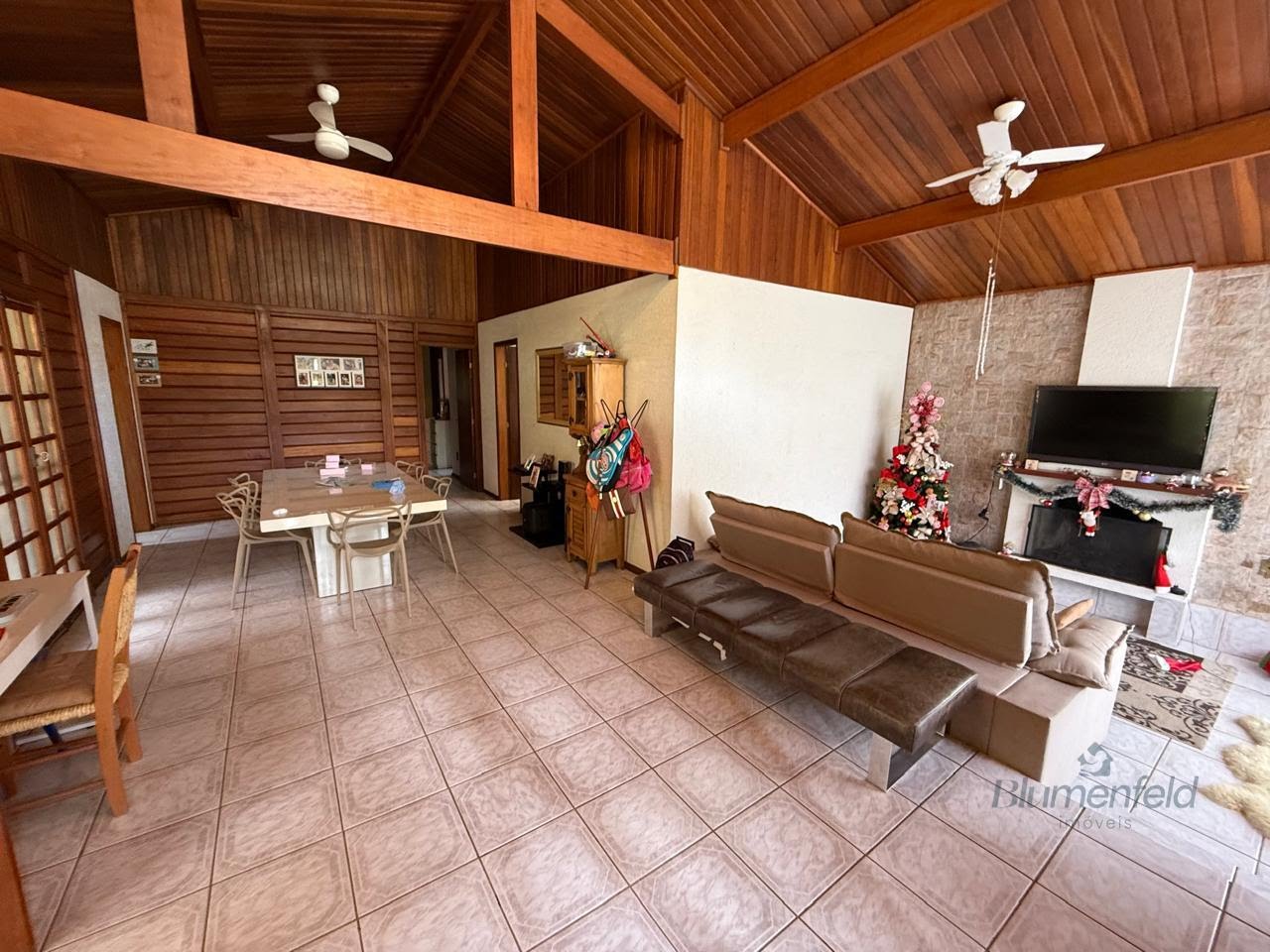 Casa à venda com 3 quartos, 1 suíte, 5 vagas e 1000m² no Condominio Arujazinho I II III, Arujá (SP) — foto 8 de 30