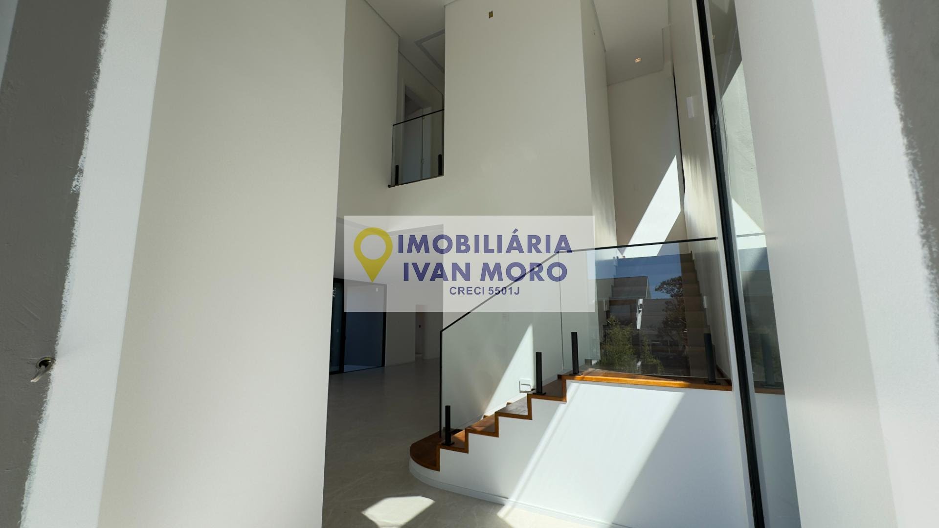 Casa à venda com 5 quartos, 5 suítes, 4 vagas e 467m² no Lagoa da Conceição, Florianópolis (SC) — foto 18 de 30