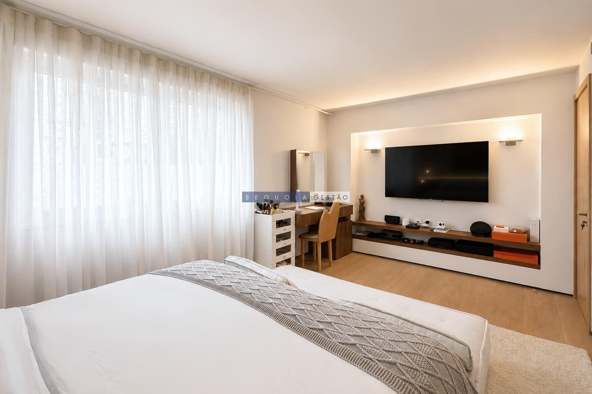 Apartamento à venda com 4 quartos, 3 suítes, 4 vagas e 396m² no Itaim Bibi, São Paulo (SP) — foto 20 de 30
