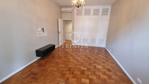 quarto1-copacabana-trinitaimoveis..jpg
