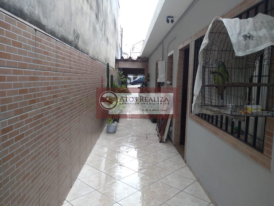 Casa à venda com 2 quartos, 2 banheiros, 3 vagas e 195m² no Conceição, Diadema — foto principal