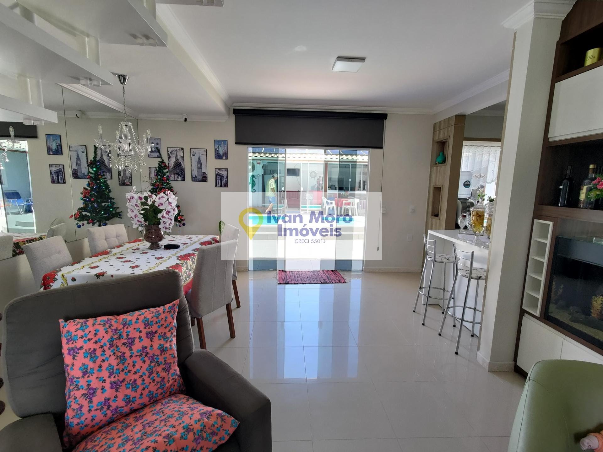 Casa à venda com 3 quartos, 3 suítes, 4 vagas e 215m² no Ingleses do Rio Vermelho, Florianópolis (SC) — foto 11 de 30