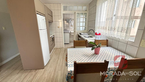 Apartamento em Meia Praia  -  Itapema