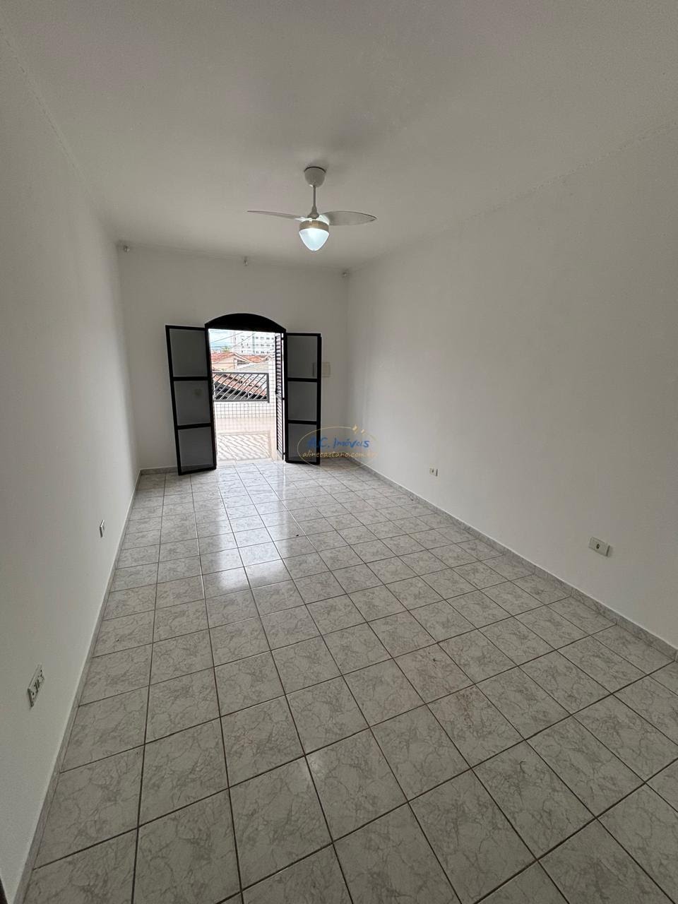 Casa à venda com 2 quartos, 1 suíte, 2 vagas e 150m² no Vila Assuncao, Praia Grande (SP) — foto 10 de 23