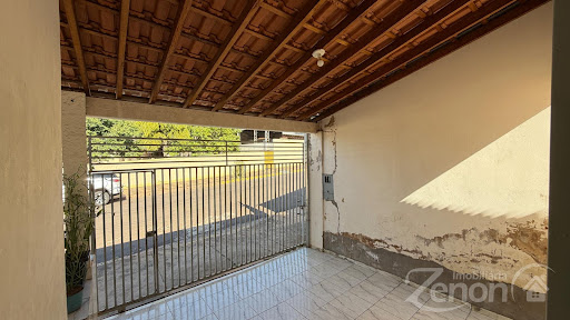 Casa à Venda em Vila Jardim, Adamantina - 2 Dormitórios
