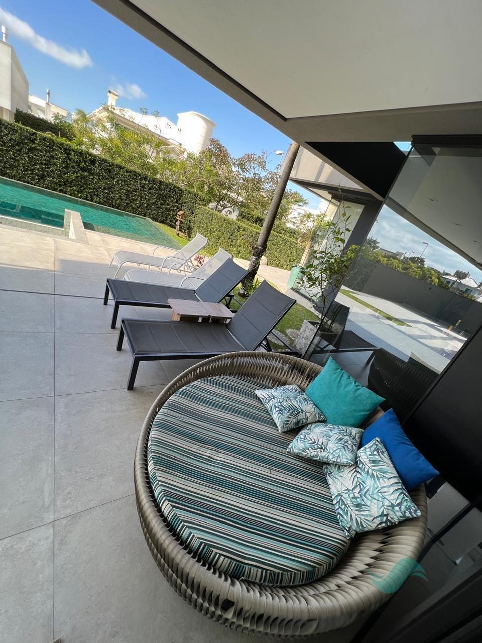 Casa à venda com 5 quartos, 5 suítes, 6 vagas e 600m² no Jurerê, Florianópolis (SC) — foto 13 de 20