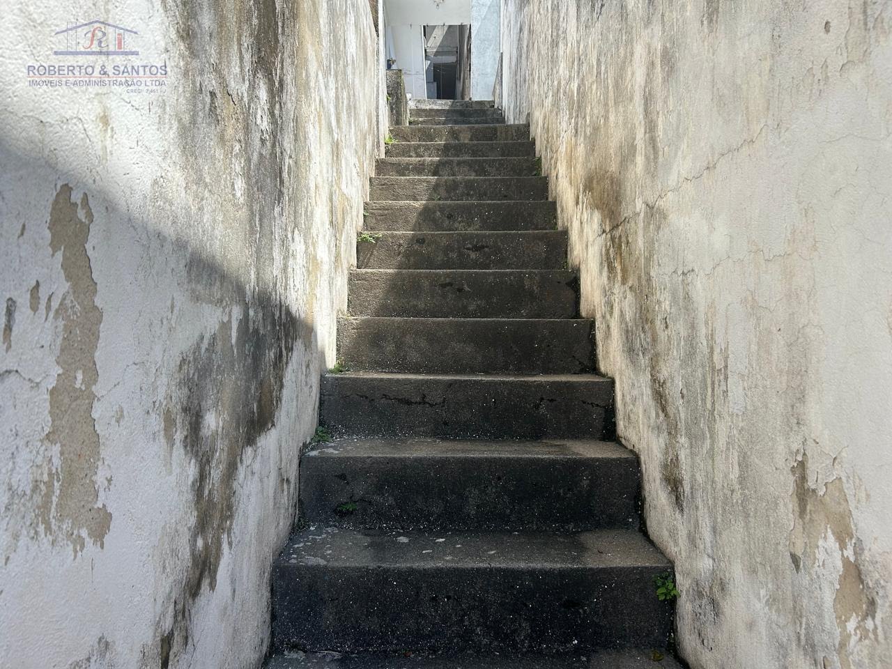 Escadas de acesso