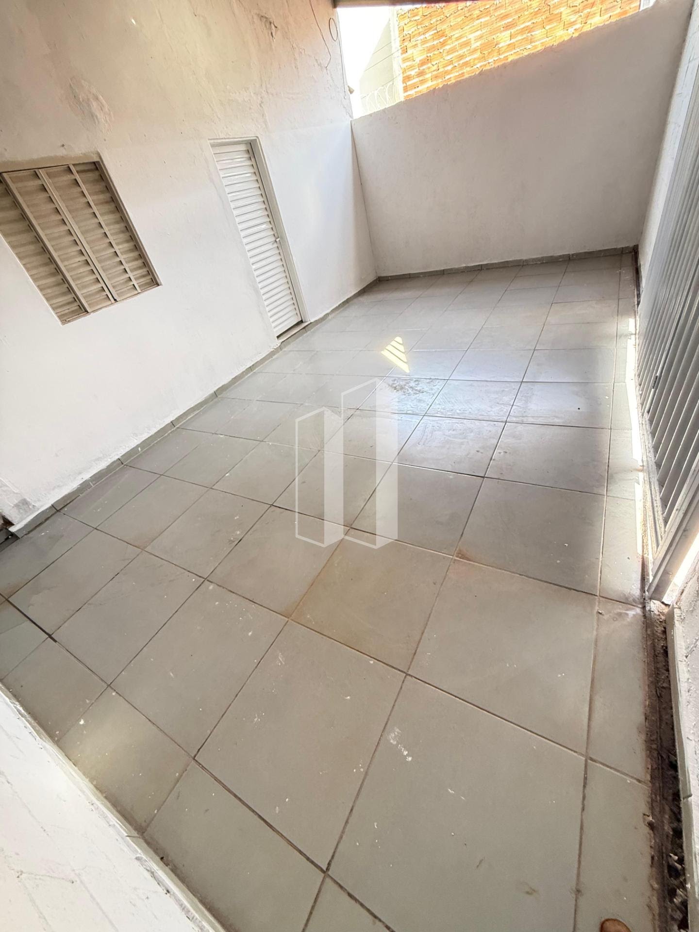 Casa para alugar com 3 quartos, 1 banheiro, 2 vagas e 80m² no Parque Oeste Industrial, Goiânia (GO) — foto 2 de 12
