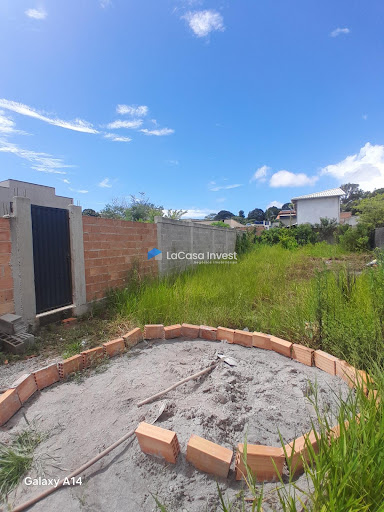 Lote a venda no bairro cambolo.