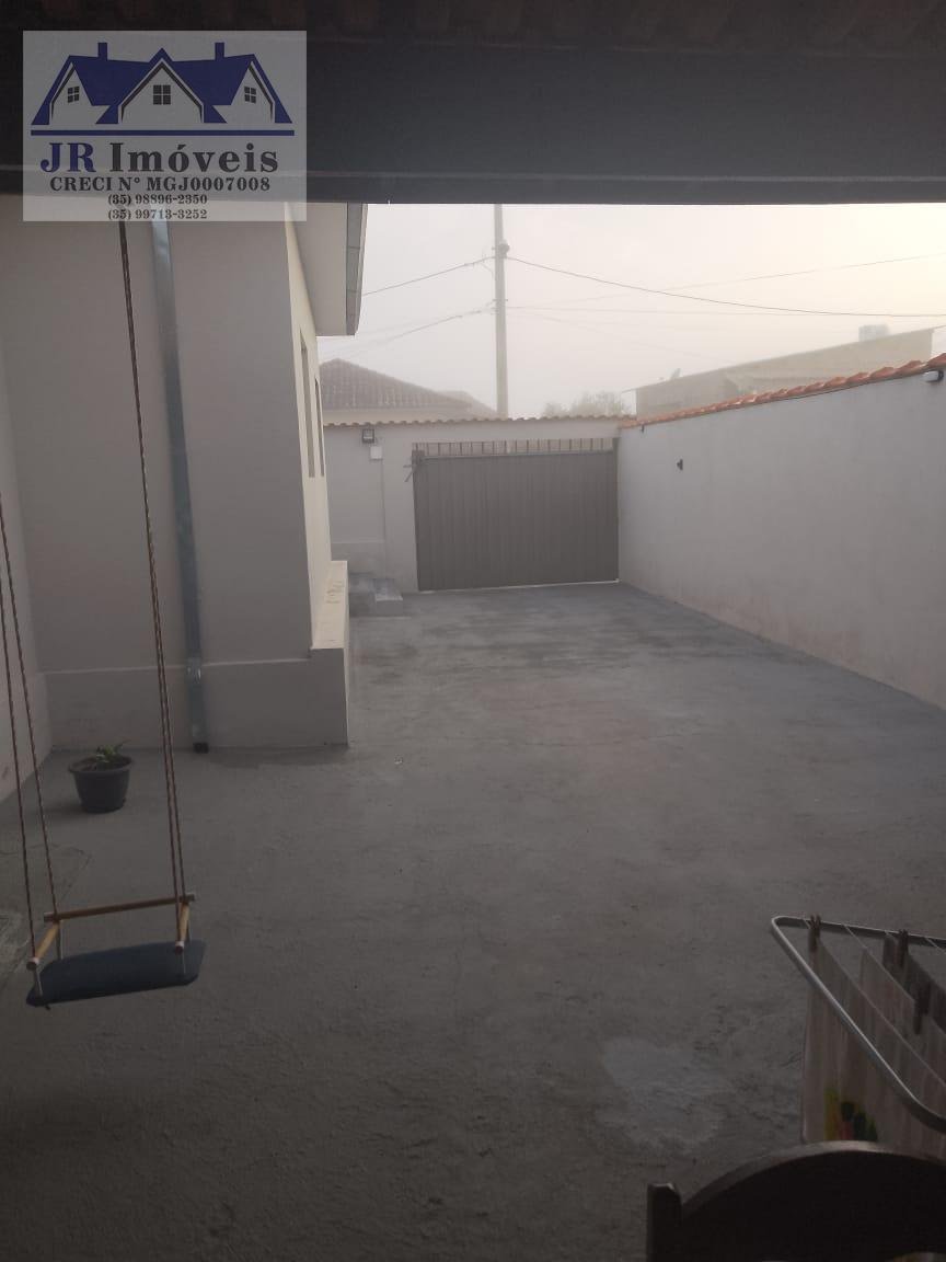 Casa à venda com 3 quartos, 1 suíte, 2 vagas e 300m² no Monte Castelo, Piranguçu (MG) — foto 16 de 25