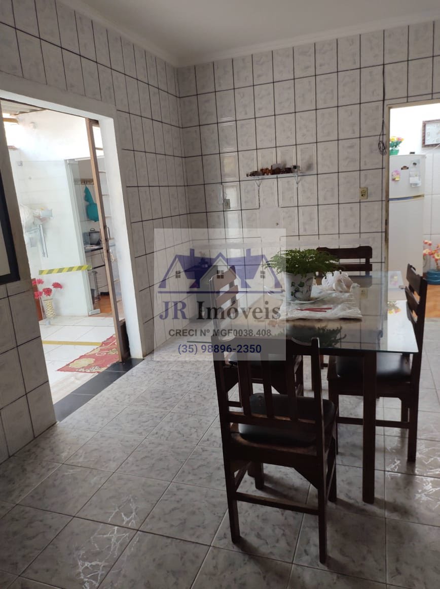 Casa à venda com 2 quartos, 1 banheiro, 2 vagas e 200m² no Vila Rubens, Itajubá (MG) — foto 22 de 30