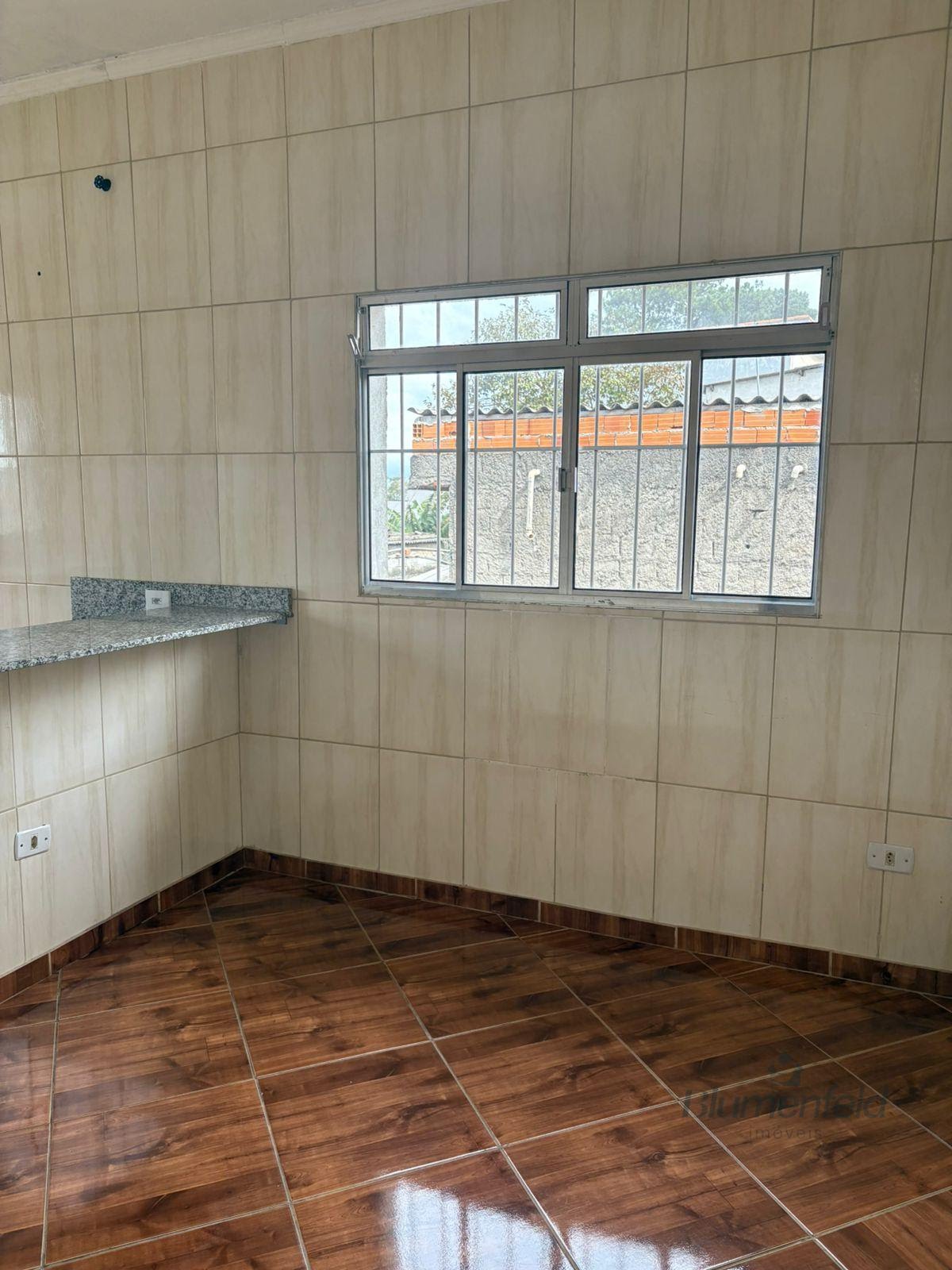 Casa à venda com 4 quartos, 1 suíte, 6 vagas e 200m² no Nova Arujá, Arujá (SP) — foto 8 de 23