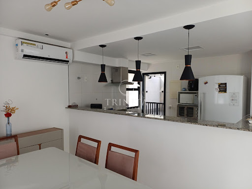 Cozinha e sala de jantar