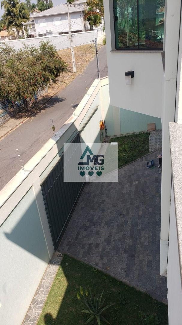 Casa à venda com 4 quartos, 1 suíte, 2 vagas e 419m² no Chácara das Rosas, Três Corações (MG) — foto 19 de 19