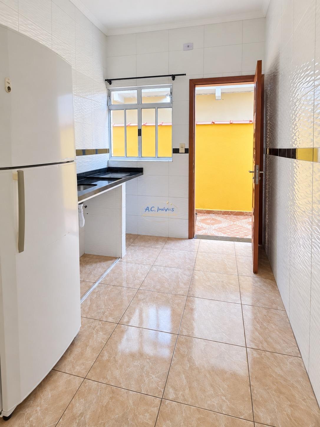 Casa à venda com 1 quarto, 1 banheiro, 1 vaga e 34m² no Balneario Japurá, Praia Grande (SP) — foto 5 de 12