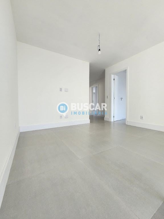 Casa à venda com 4 quartos, 4 suítes, 2 vagas e 252m² no Papagaio, Feira de Santana (BA) — foto 17 de 17