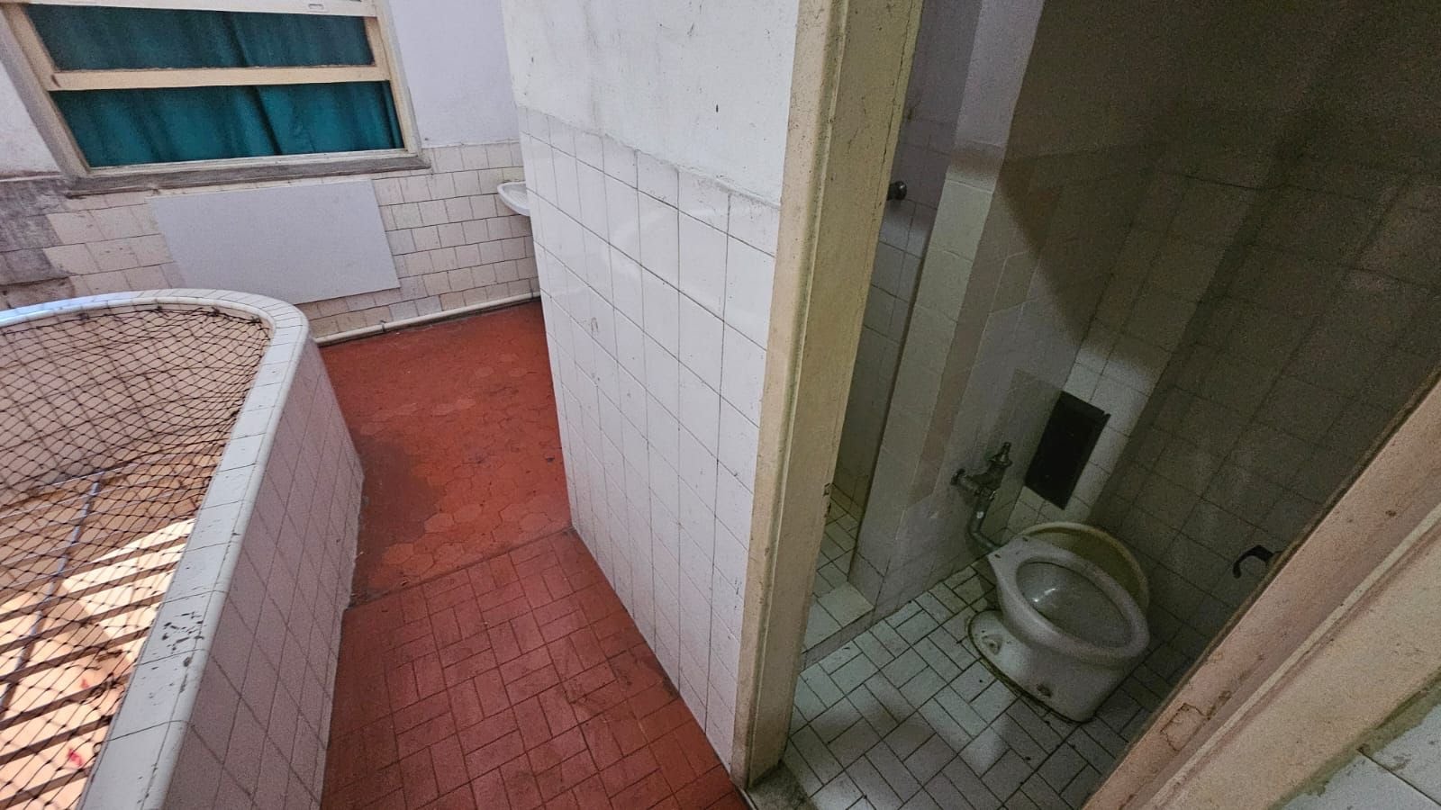 Apartamento à venda com 4 quartos, 2 banheiros, 1 vaga e 202m² no Copacabana, Rio de Janeiro (RJ) — foto 25 de 28