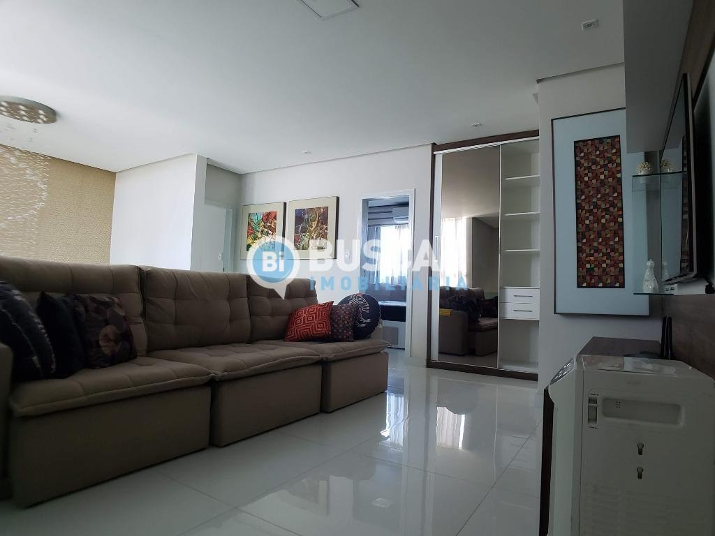 Casa à venda com 4 quartos, 3 suítes, 2 vagas e 346m² no Papagaio, Feira de Santana (BA) — foto 18 de 21