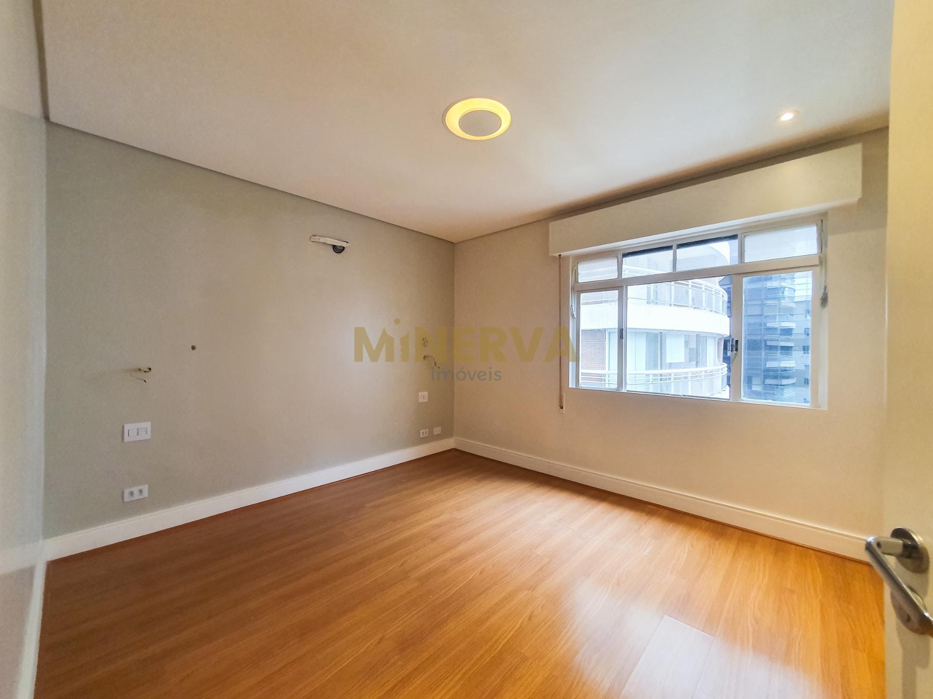 Apartamento à venda com 3 quartos, 2 suítes, 2 vagas e 243m² no Jardim Paulista, São Paulo (SP) — foto 19 de 28