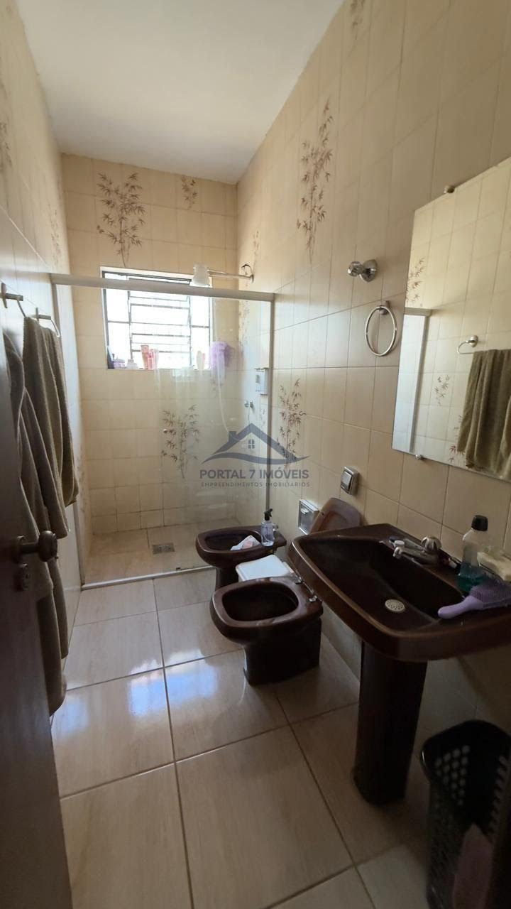 Casa à venda com 5 quartos, 1 suíte, 5 vagas e 360m² no São Cristovao, Sete Lagoas (MG) — foto 17 de 17