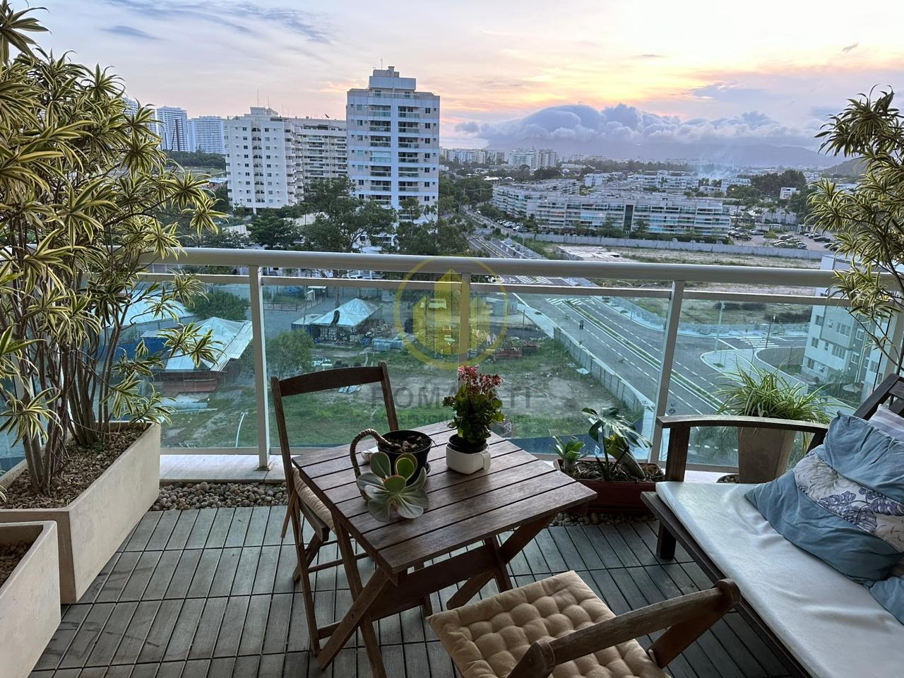 Apartamento à venda com 2 quartos, 1 suíte, 1 vaga e 70m² no Barra da Tijuca, Rio de Janeiro (RJ) — foto 2 de 16